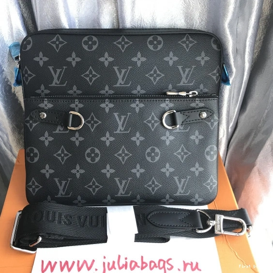 Frstbag ru LOUIS VUITTON DISTRICT 0810